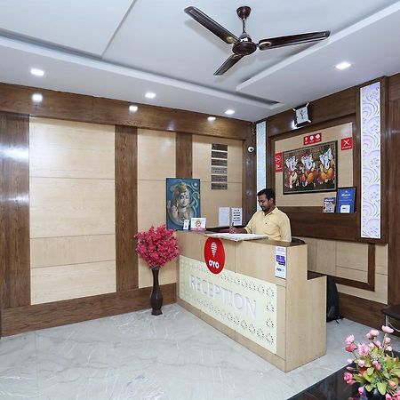 Oyo 9233 Hotel Cottage Lord Krishna Nova Deli Exterior foto