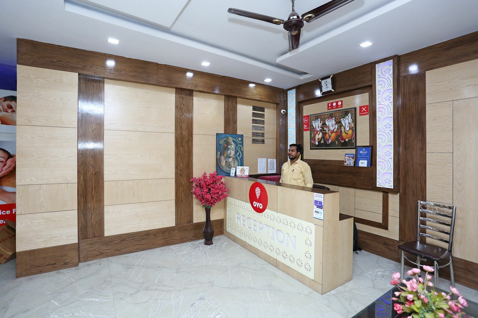 Oyo 9233 Hotel Cottage Lord Krishna Nova Deli Exterior foto