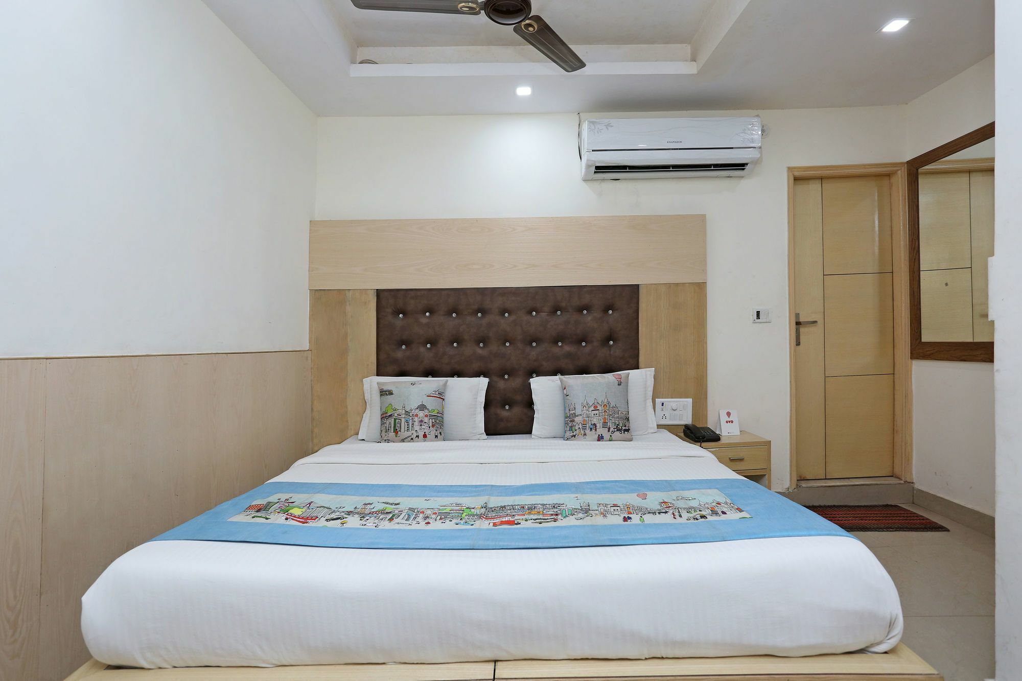 Oyo 9233 Hotel Cottage Lord Krishna Nova Deli Exterior foto